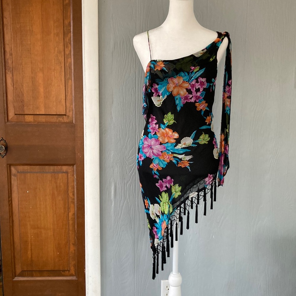 Cache black and multicolored floral asymmetrical sequined top